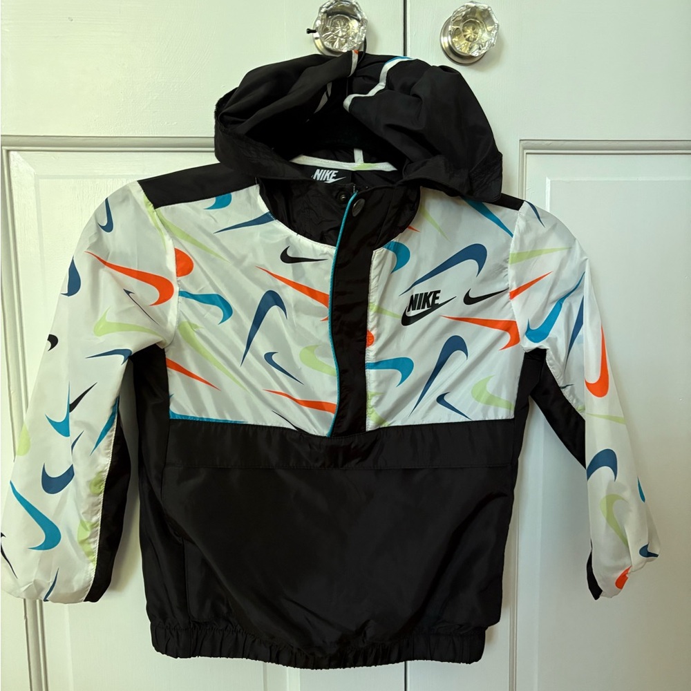 Nike Black and Gray Windbreaker Jacket Pullover